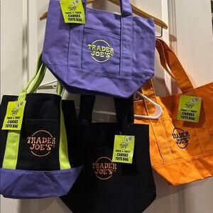 NWT Trader Joe’s 2025 Limited edition 4Set mini canvas Trick Or Treat tote Bags